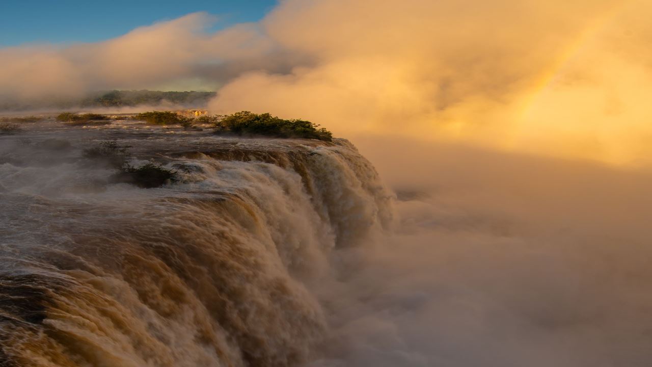 Nascer Do Sol Nas Cataratas Brasileiras Com Café Da Manhã foto 2