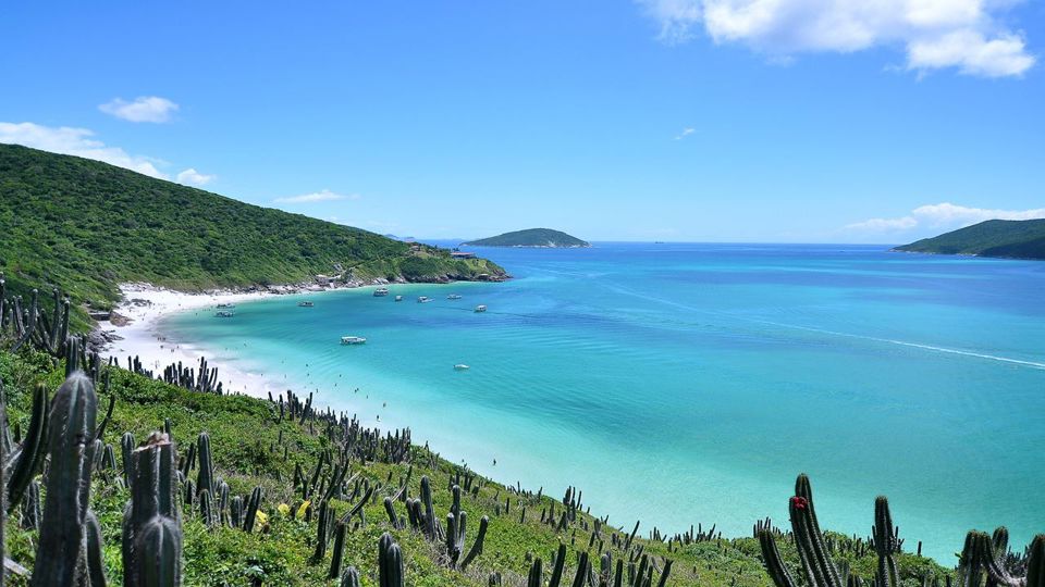 Arraial Do Cabo - Boat Trip Along The Beaches foto 1