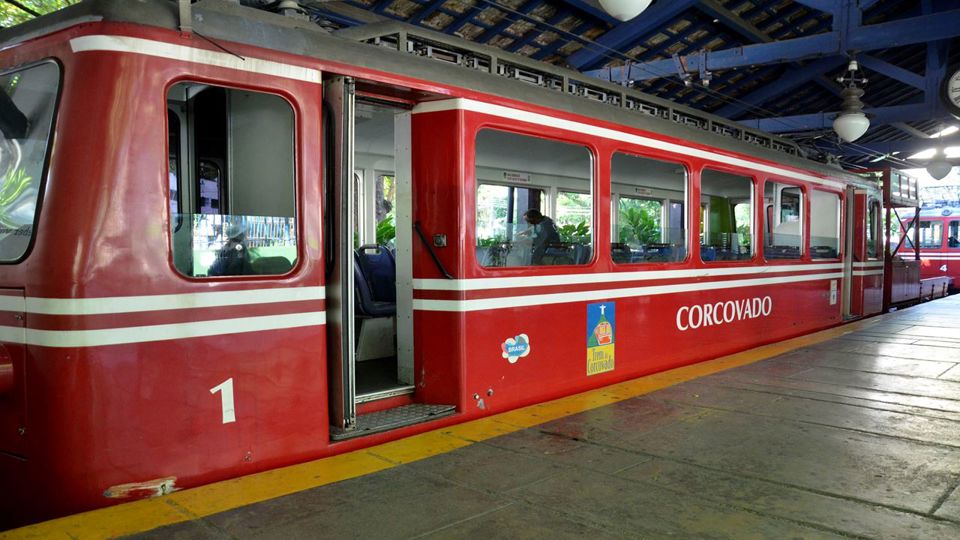Christ The Redeemer Train And Maracana foto 6