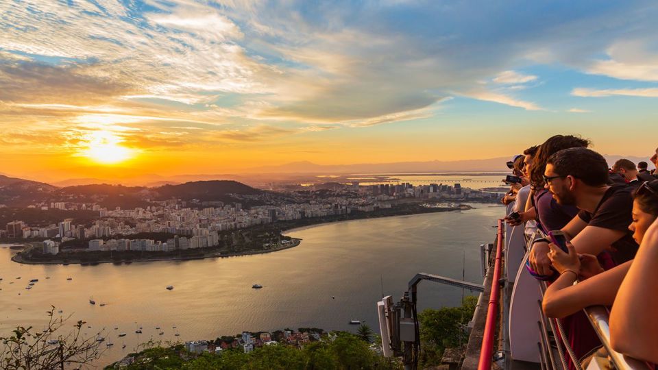 Christ The Redeemer And Sunset At Sugar Loaf foto 1