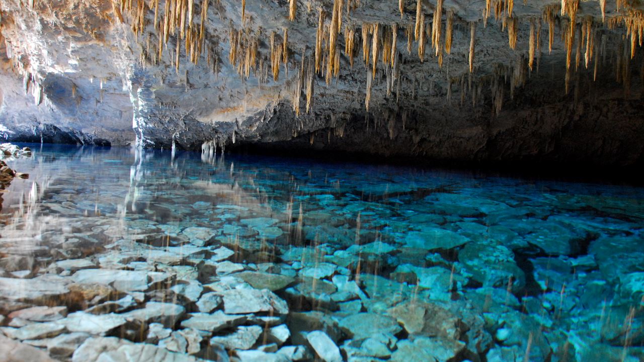 Gruta Do Lago Azul foto 4