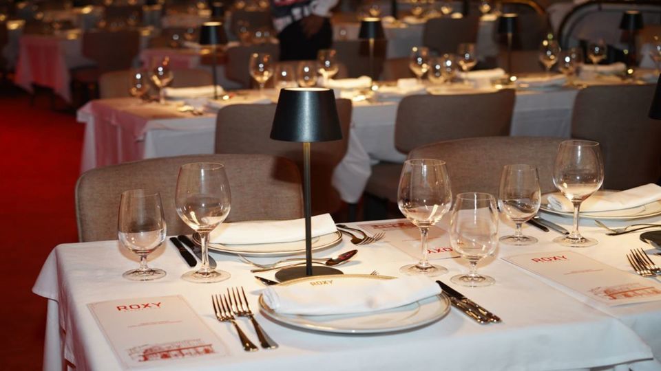 Dinner And Night Music Show At Roxy foto 7