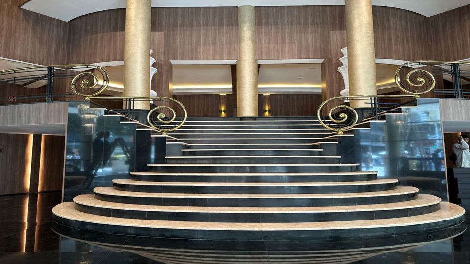 Dinner And Night Music Show At Roxy foto 4