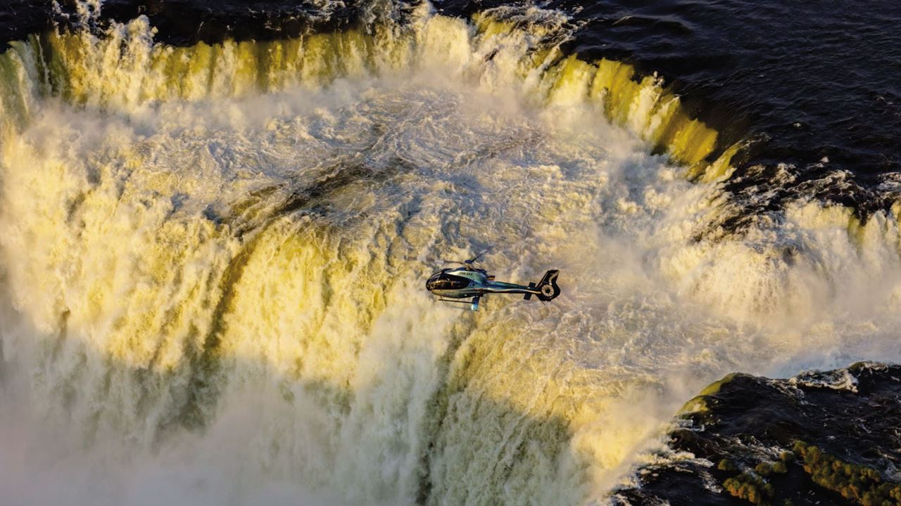 Voo De Helicóptero Sobre As Cataratas Do Iguaçu foto 6