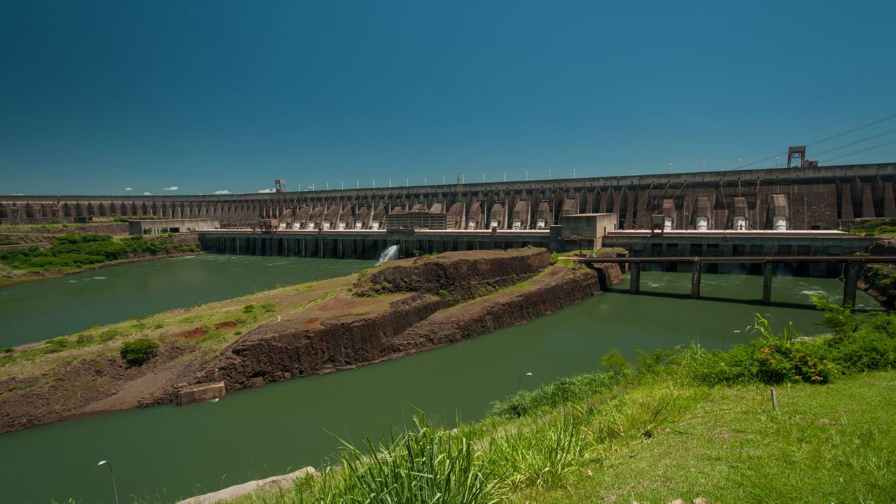 Tour Panorámico Hidroeléctrico De Itaipú foto 2