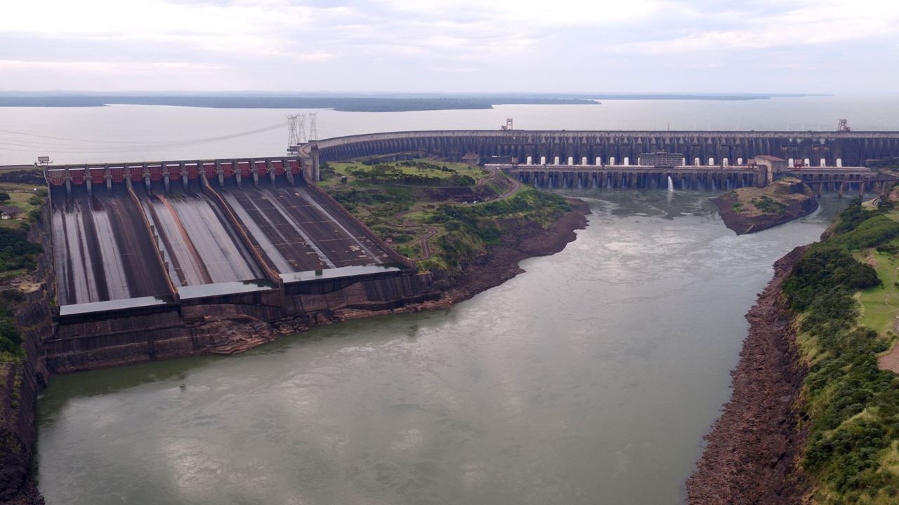 Tour Panorámico Hidroeléctrico De Itaipú foto 4